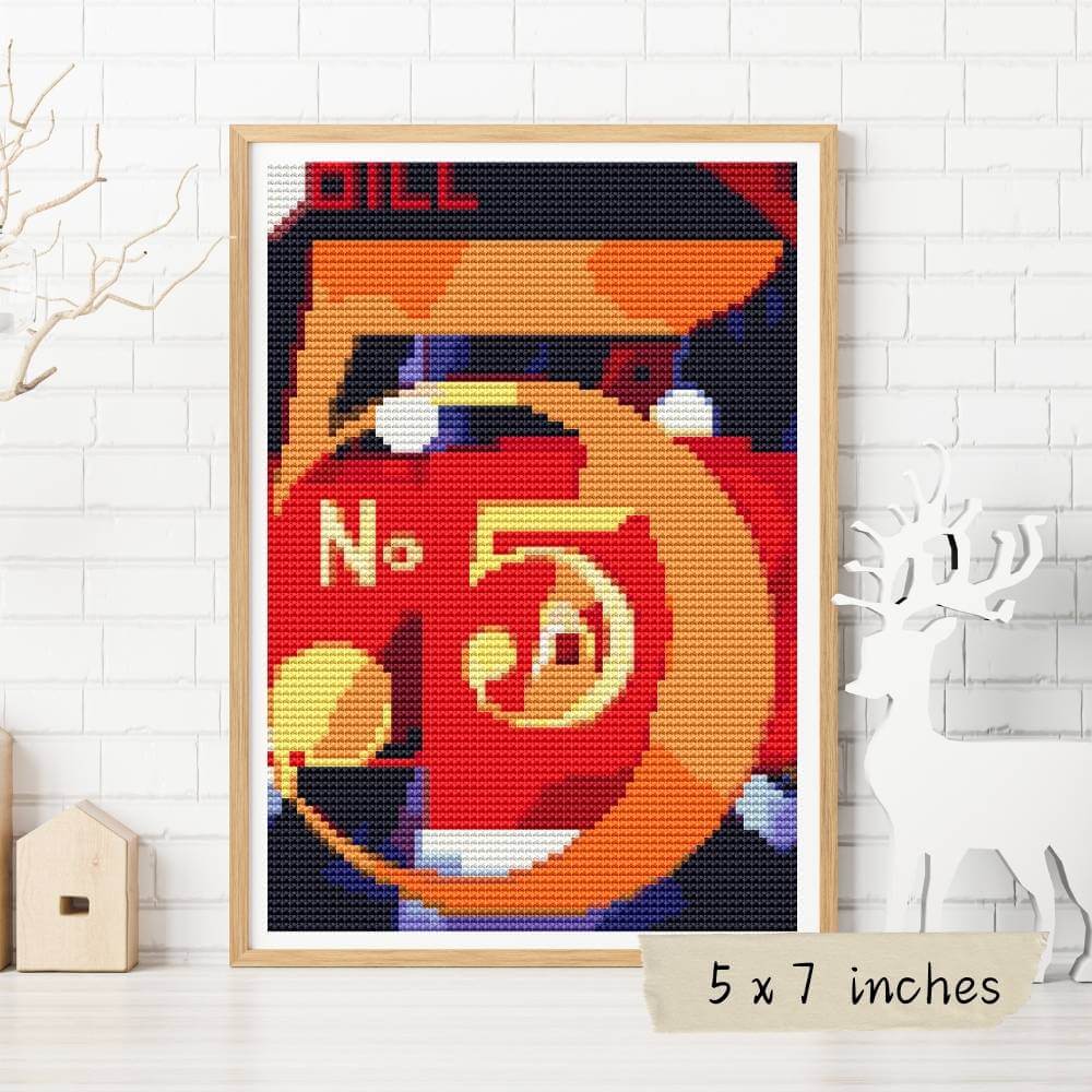 A Figure 5 in Gold Mini Cross Stitch Pattern